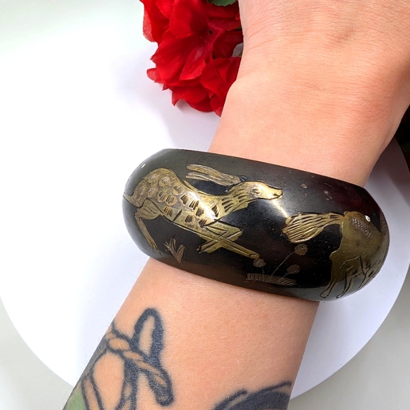Stunning Etched Animals Vintage Bubble Cuff Bracelet - Picture 1 of 4